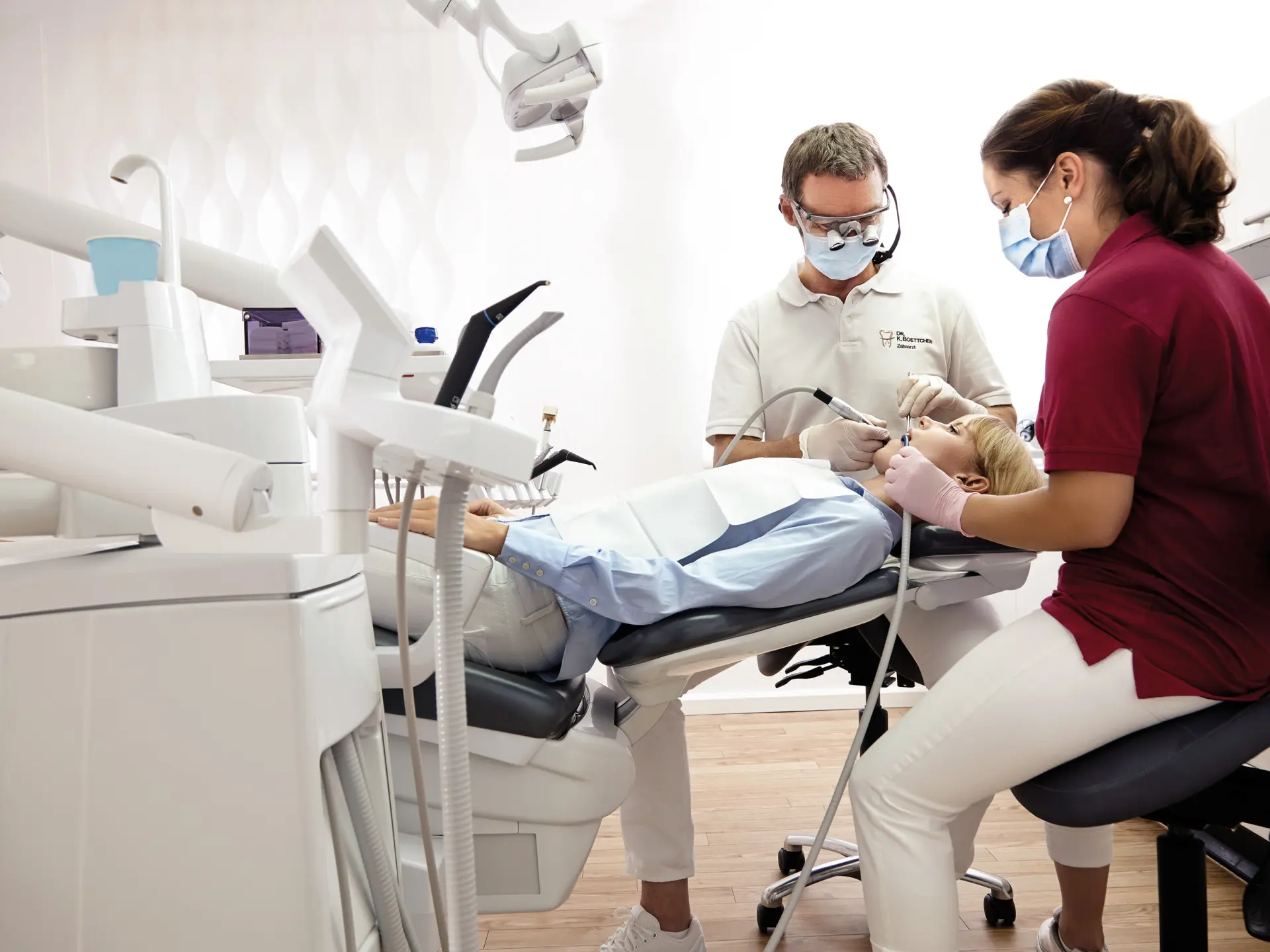 KaVo ESTETICA E70/E80 Vision – prémiová stomatologická jednotka s elegantným a ergonomickým dizajnom.